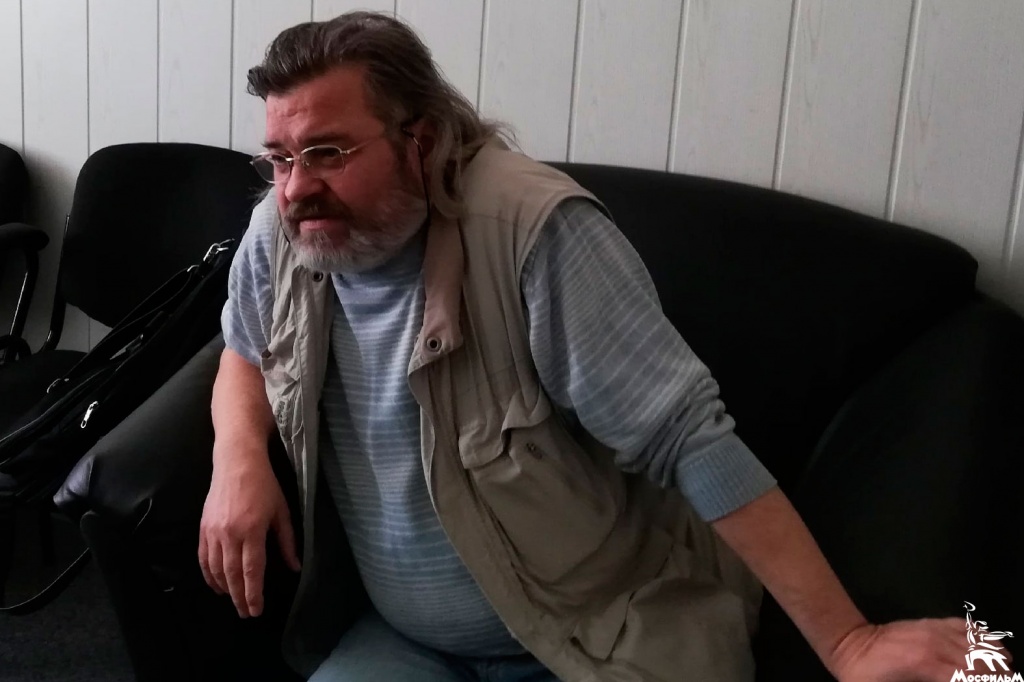 Режиссер Олег Солдатенков в монтажной комнате на «Мосфильме» Режиссер Олег Солдатенков в монтажной комнате на «Мосфильме»