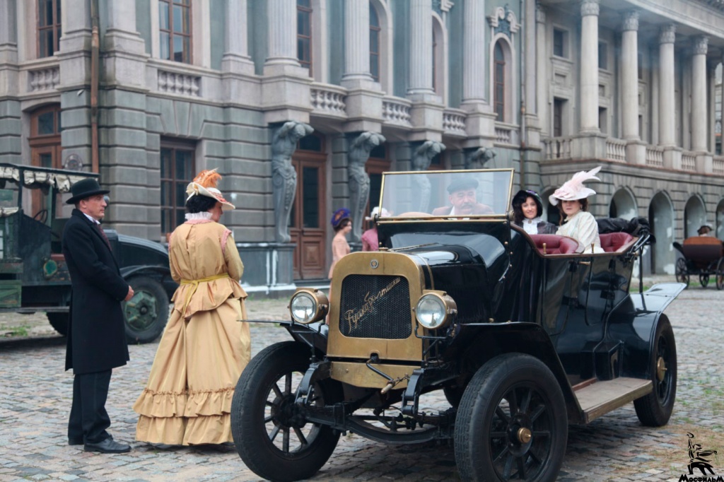 Автомобиль «Руссо-Балт» на съемках рекламного ролика для киноконцерна «Мосфильм»