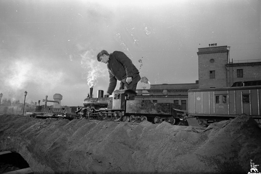   , 1960-