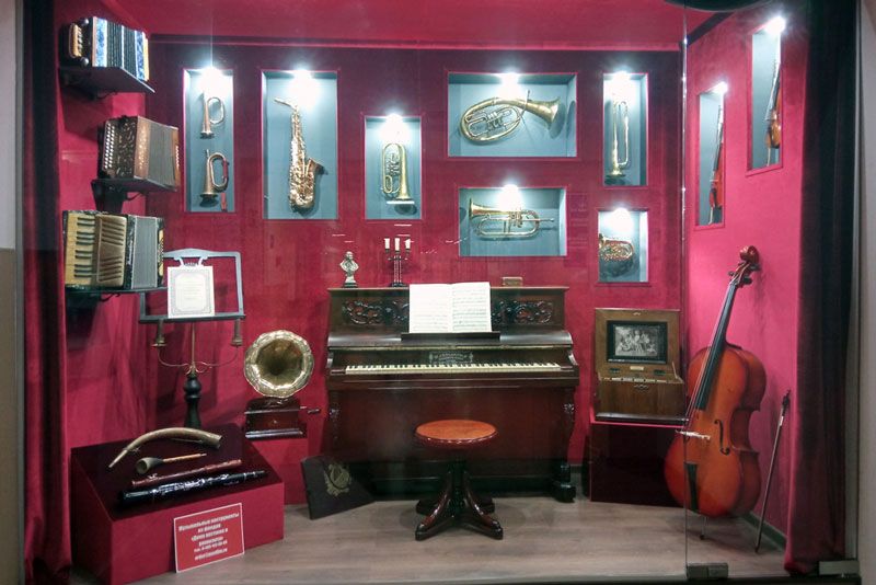 Выставка «Музыкальные инструменты» на «Мосфильме»