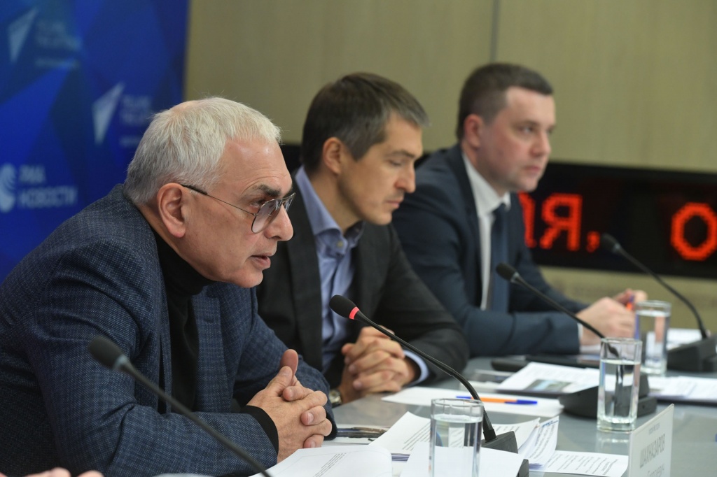 Пресс-конференция по итогам года на «Мосфильме» в Международном Мультимедийном пресс-центре «Россия сегодня» Пресс-конференция по итогам года на «Мосфильме» в Международном Мультимедийном пресс-центре «Россия сегодня»