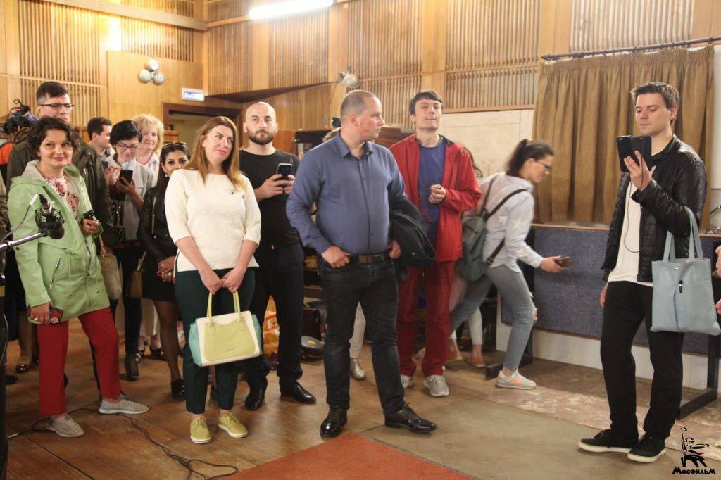 Участники Всероссийского фестиваля авторского короткометражного кино «Арткино» в Восьмой студии шумового озвучивания 