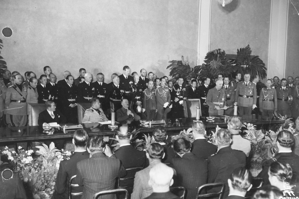 1940 27 сентября подписание Берлинского пакта между Японией, Италией, Германией - Сабуро Курусу, Галеацо Чиано, Гитлер, Рибентропп 