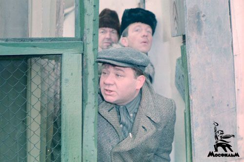 Кадр из фильма «Джентльмены удачи», музыку для которого написал Геннадий Игоревич Гладков Кадр из фильма «Джентльмены удачи», музыку для которого написал Геннадий Игоревич Гладков