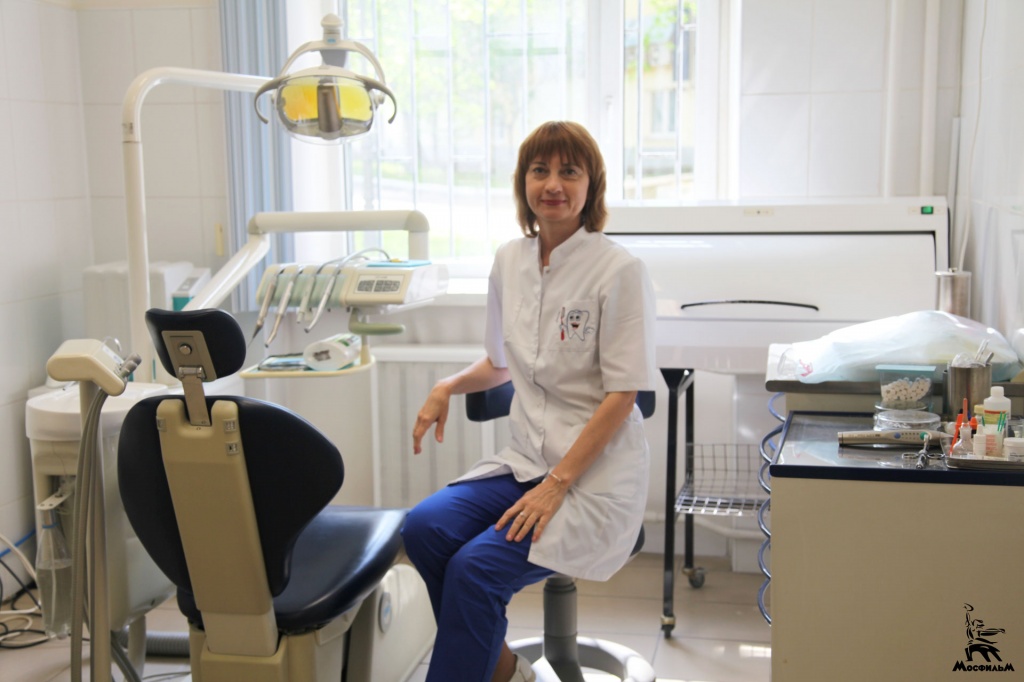 Стоматолог-терапевт Надежда Викторовна Зюзина
