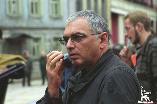 Режиссер Карен Шахназаров на съемках фильма «Всадник по имени смерть» Режиссер Карен Шахназаров на съемках фильма «Всадник по имени смерть»
