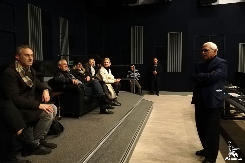 Карен Шахназаров приветствует американских кинематографистов в зале Dolby Atmos Premier